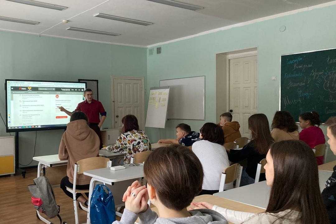 Магистрант Мининского университета провел серию уроков по экологии для школьников в детском центре «Лазурный»