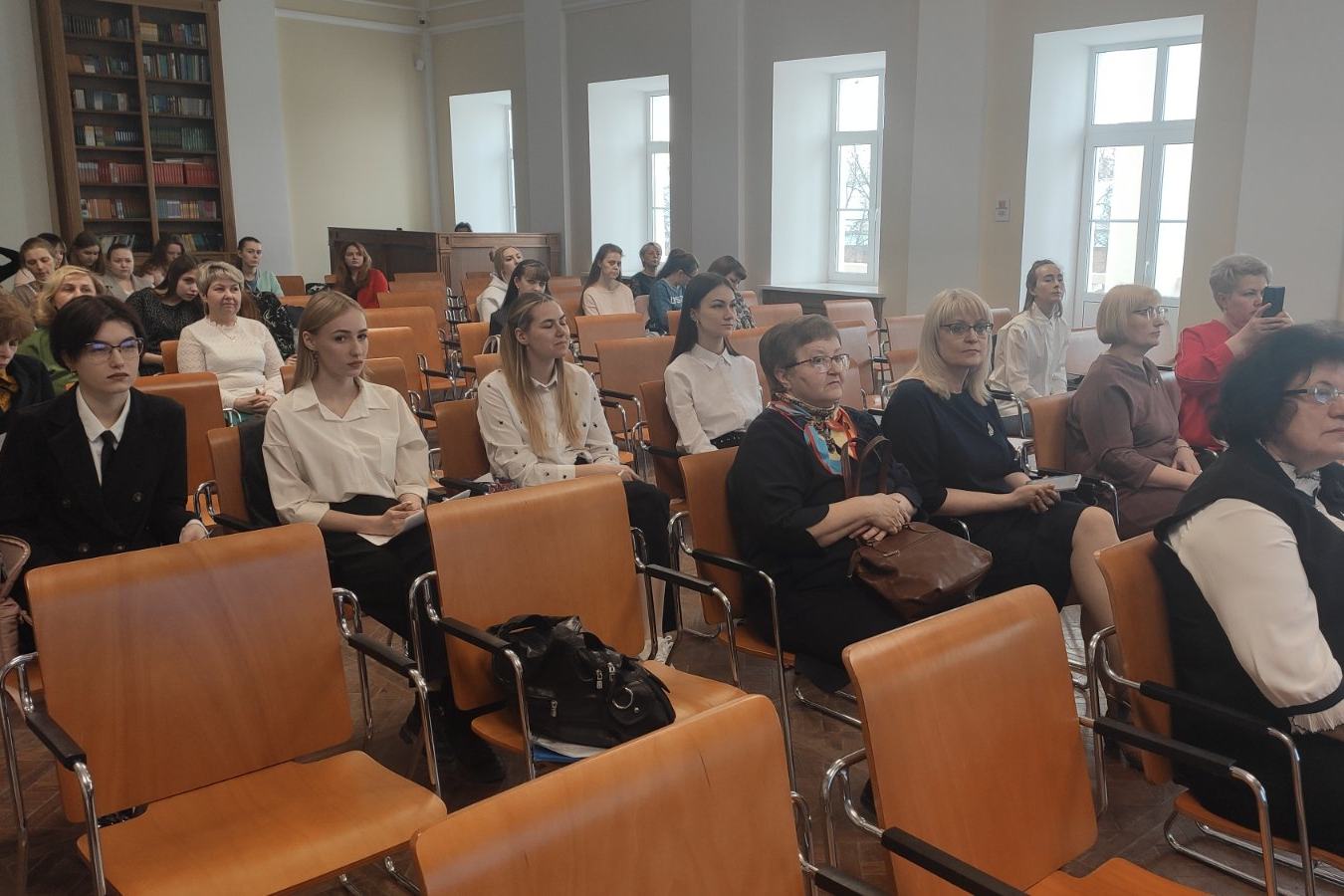 Проблемы и перспективы развития начального образования обсудили на научной конференции в Мининском университете
