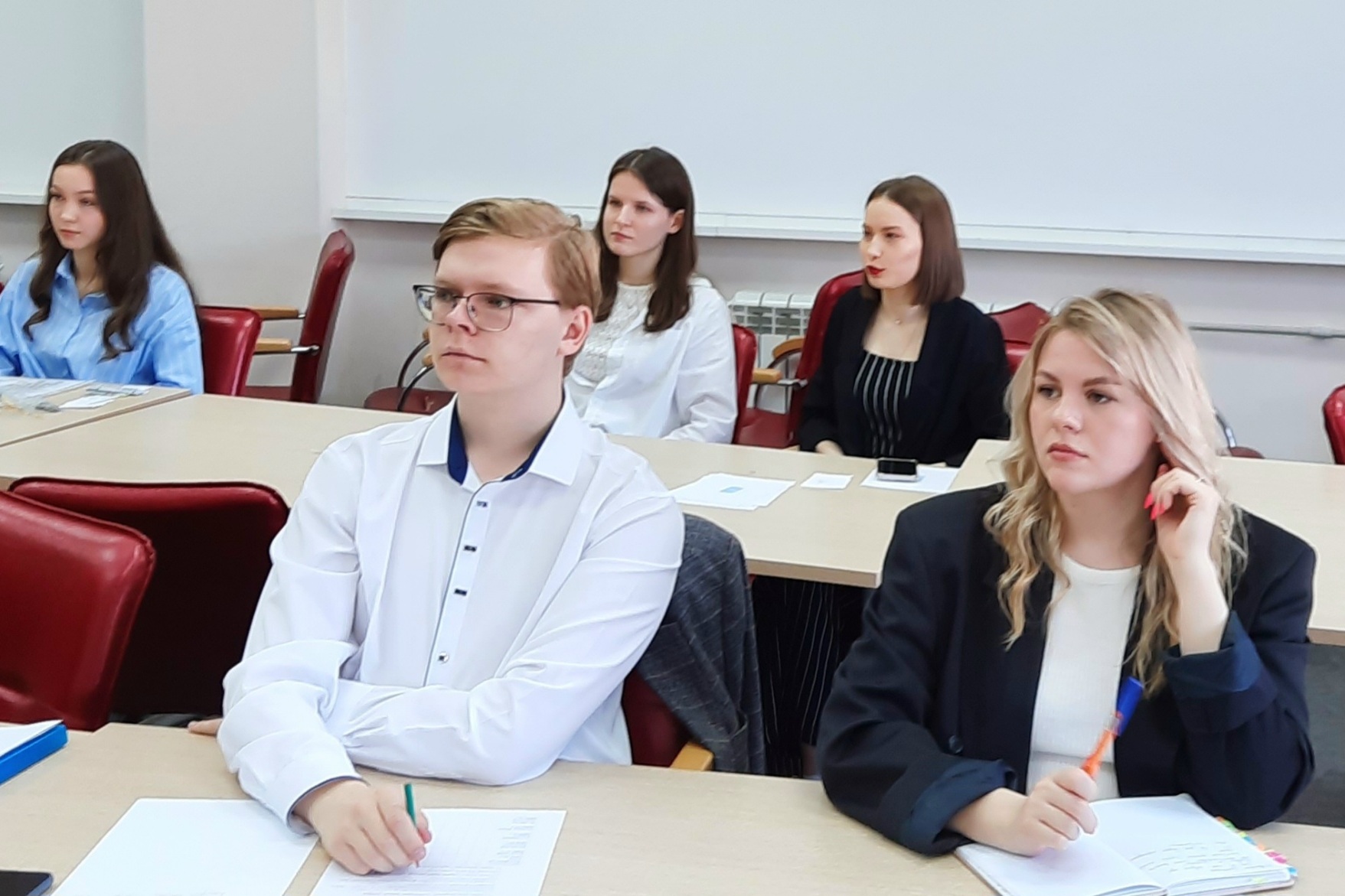 Форсайт-сессию для молодых учёных провёл лингвистический факультет Мининского университета