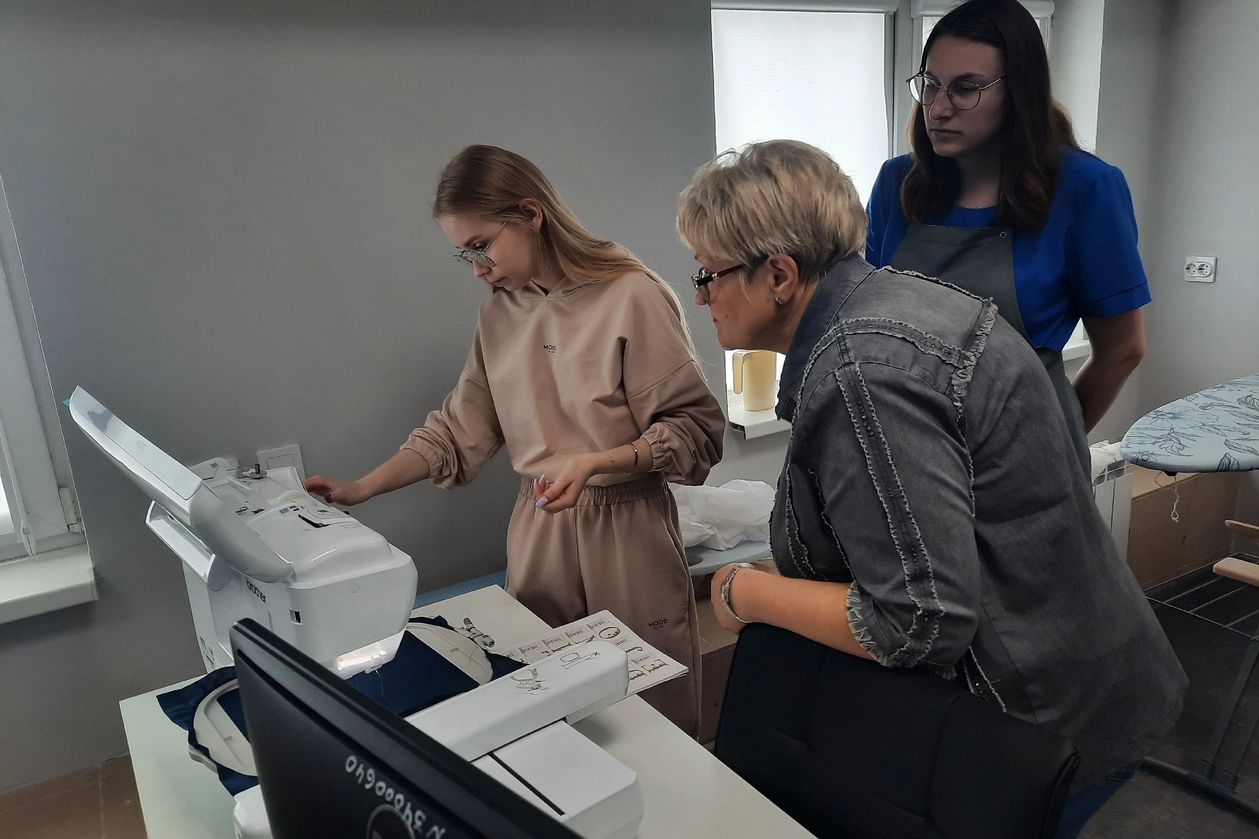 Мастер-класс по вышивке прошёл в Технопарке Мининского университета