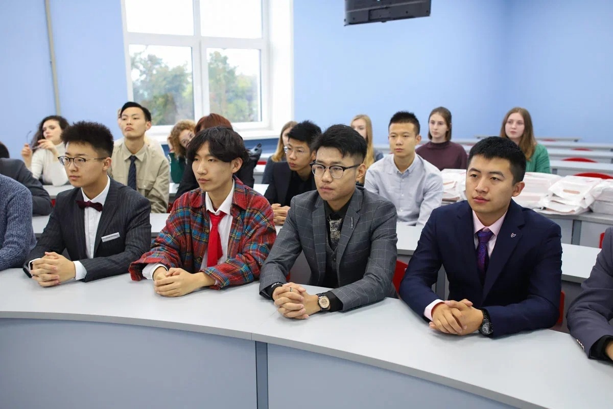 Мининский университет запустил две сетевые программы обучения с вузом Китая