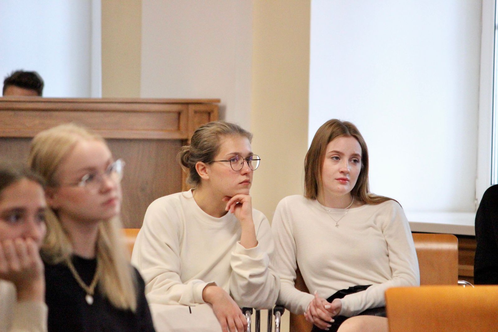 Международные отношения обсудили студенты Мининского университета с министром Ольгой Гусевой