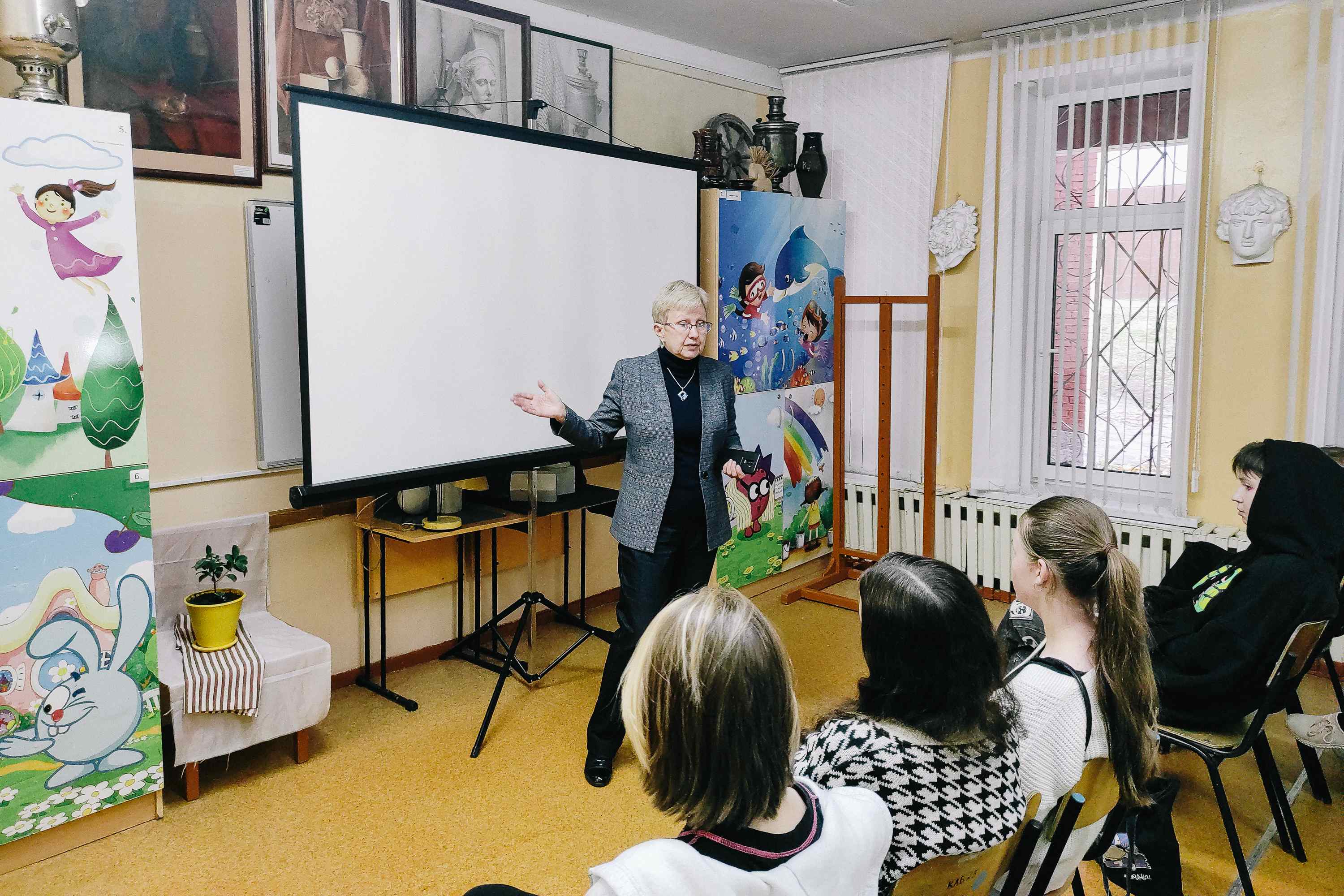 Преподаватели кафедры декоративно-прикладного искусства и дизайна представили Мининский университет в Саранске