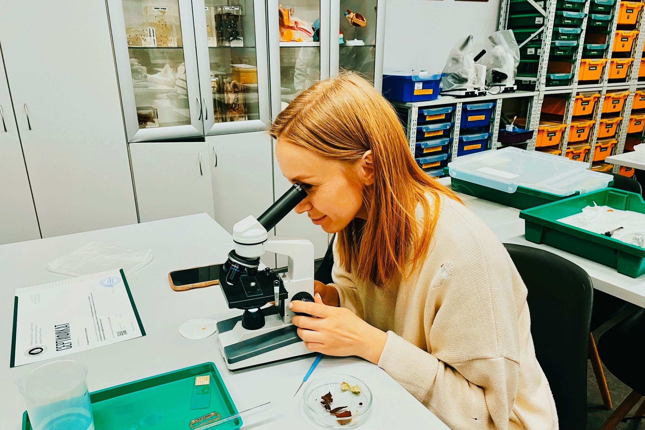 Использовать цифровую микроскопию на уроках биологии теперь умеют нижегородские учителя