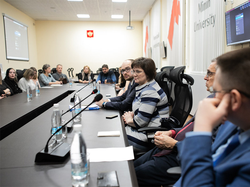 Ситуацию с находящимися в Китае студентами обсудили в Мининском университете