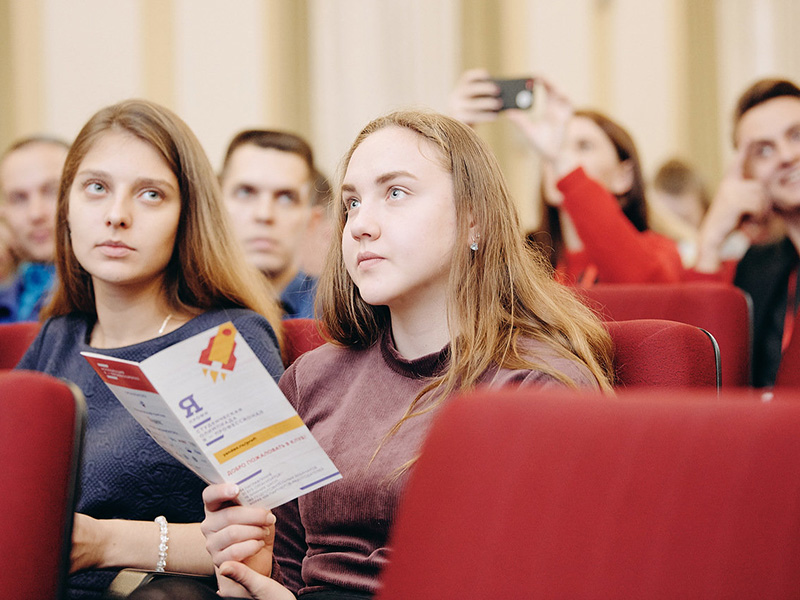Студенты более 1200 вузов зарегистрировались на олимпиаду «Я – профессионал»
