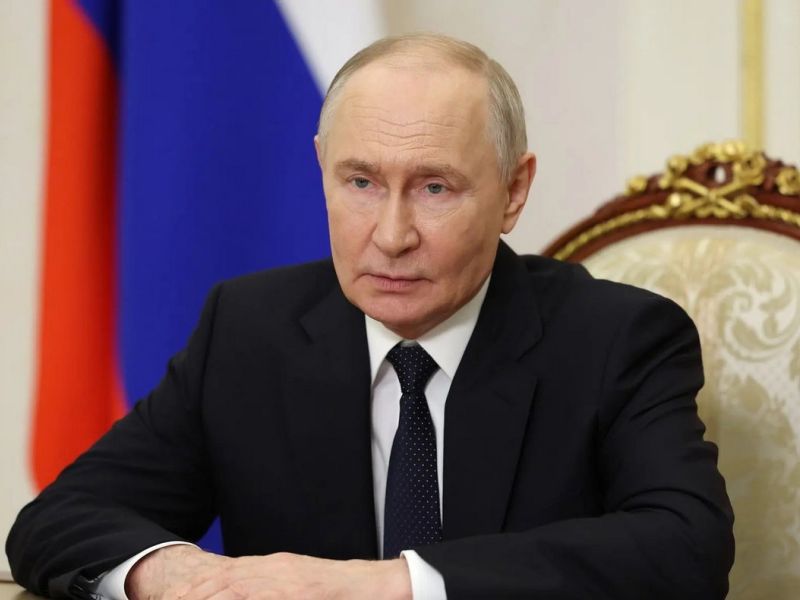 Владимир Путин поздравил выпускников с окончанием школы