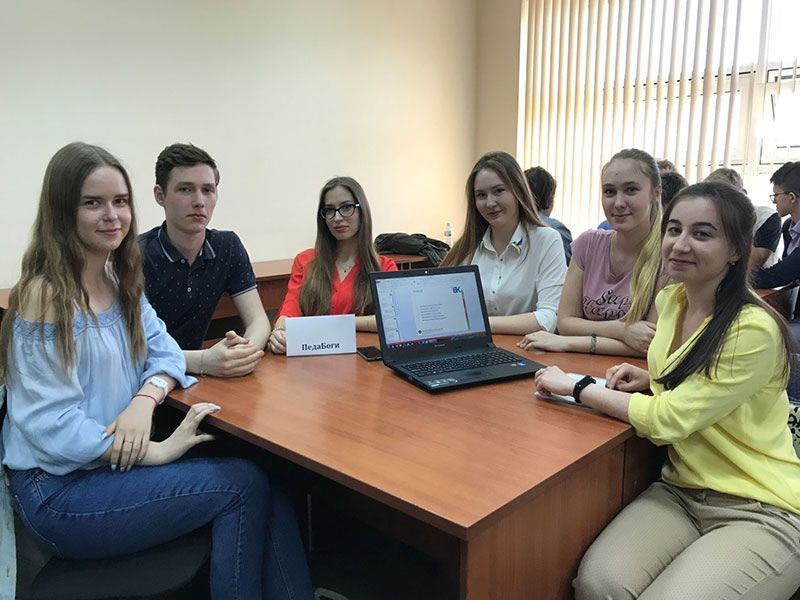 Студенты ФУиСТС приняли участие в деловой игре