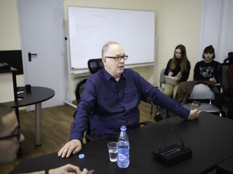 В Мининском университете завершился цикл лекций польского профессора Войцеха Вжосека «Классическая и неклассическая историография»