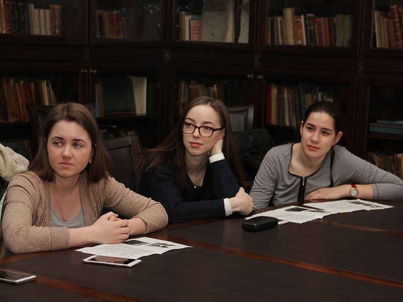 Студенты ФГН приняли участие в краеведческой гостиной