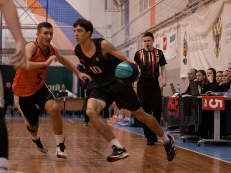 Сборная Мининского по баскетболу отлично стартовала в Чемпионате Ассоциации студенческого баскетбола