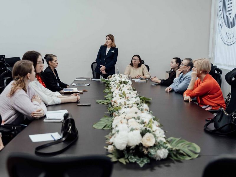 В Мининском университете провели Круглый стол «Кросс-культурные особенности личностного развития младших школьников: актуальность и промежуточные результаты исследования»