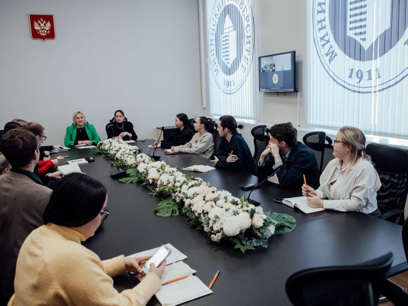 Молодые ученые Мининского встретились за круглым столом, чтобы обсудить будущее Совета молодых ученых