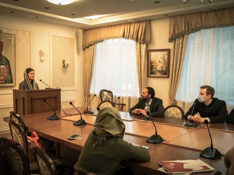 Состоялся литературный вечер «На волне поэзии»