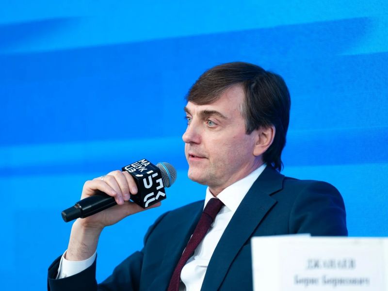 Сергей Кравцов: «К 2030 году все образовательные организации страны будут охвачены проектами по повышению производительности труда»