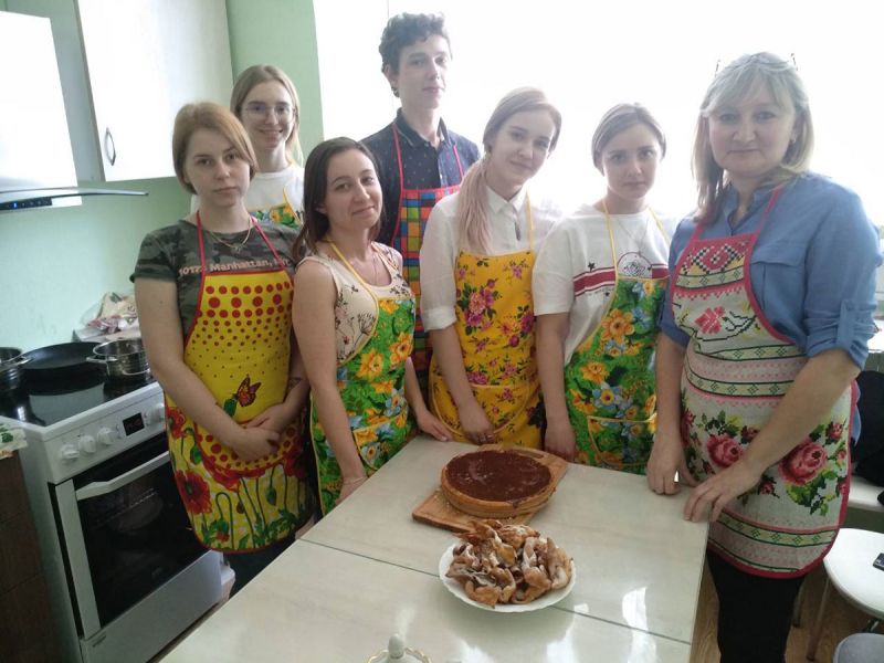 На факультете управления и социально-технических сервисов успешно завершены  курсы повышения квалификации по программе дополнительного профессионального образования «Кулинарная школа»