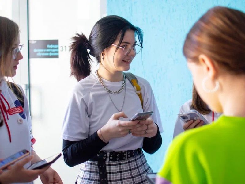 Мининский университет наградил победителей городской конференции научного общества учащихся “Эврика”