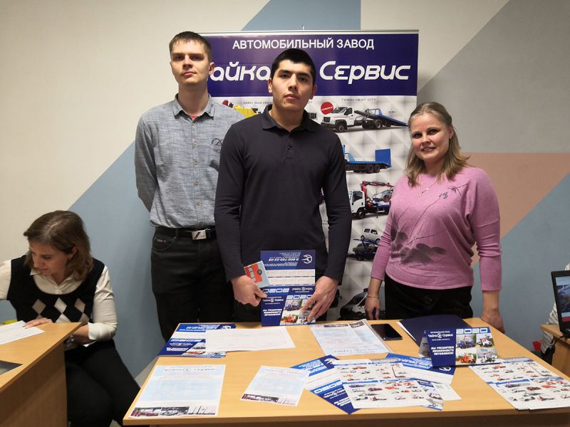 Студенты и преподаватели ФУиСТС посетили Ярмарку вакансий в НГТУ им. Р.Е. Алексеева