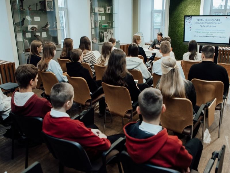 «Страна профессионалов» собрала школьников в Мининском университете на научный фестиваль «Агростартап» 