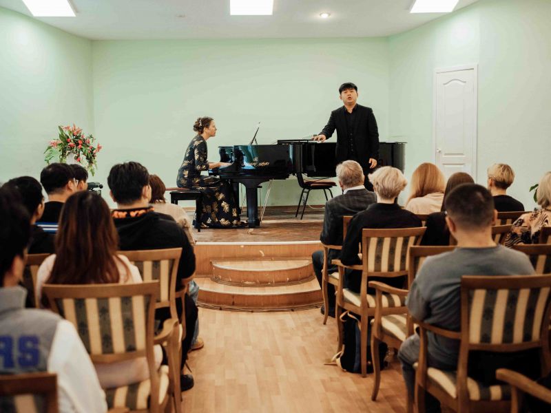 Студенты Мининского приняли участие в фонетическом конкурсе в рамках проекта «Россия-Китай: музыкально-поэтический диалог»