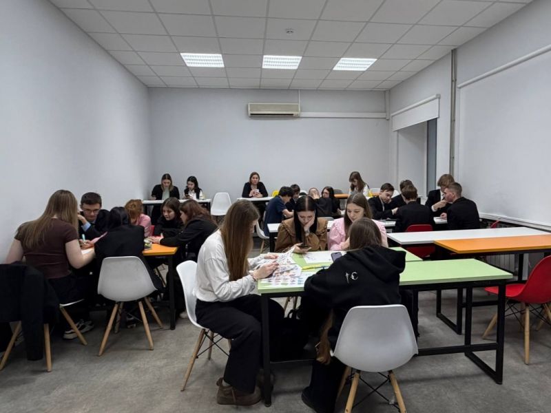 Мастер-класс «Современный английский сленг» провели для школьников в Мининском университете
