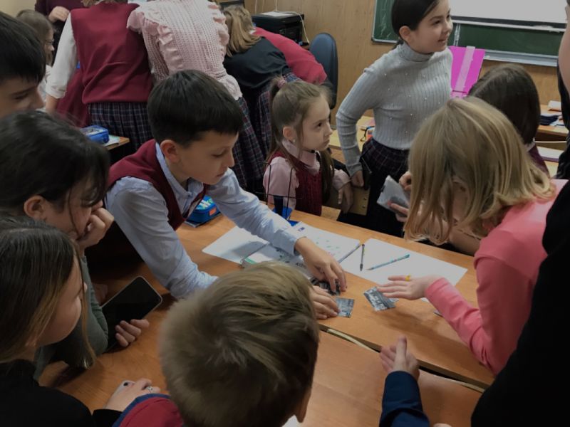 Команда Мининского провела серию мастер-классов по английскому языку в школах