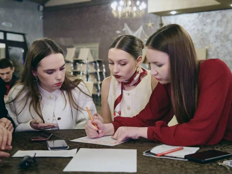 Студентки из «Педагогического созвездия» Мининского университета отлично выступили на Всероссийских классных играх 